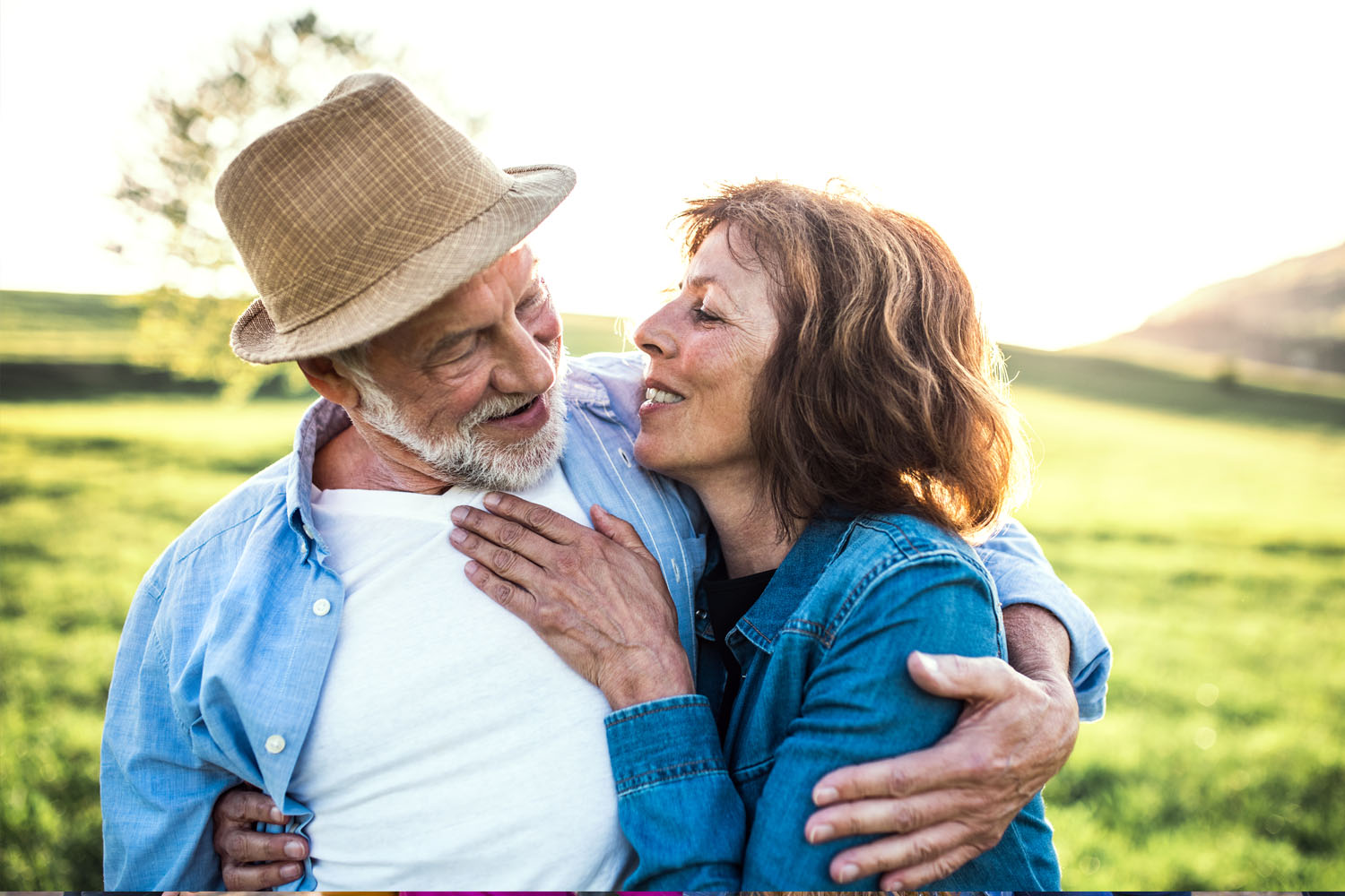 Pulmonary photo with happy couple